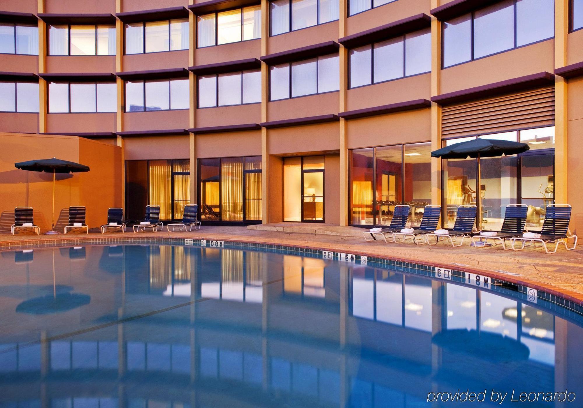 โฟร์ พอยต์ บาย เชราตัน ฮุสตัน กรีนเวย์ พลาซ่า Hotel ฮูสตัน ภายนอก รูปภาพ